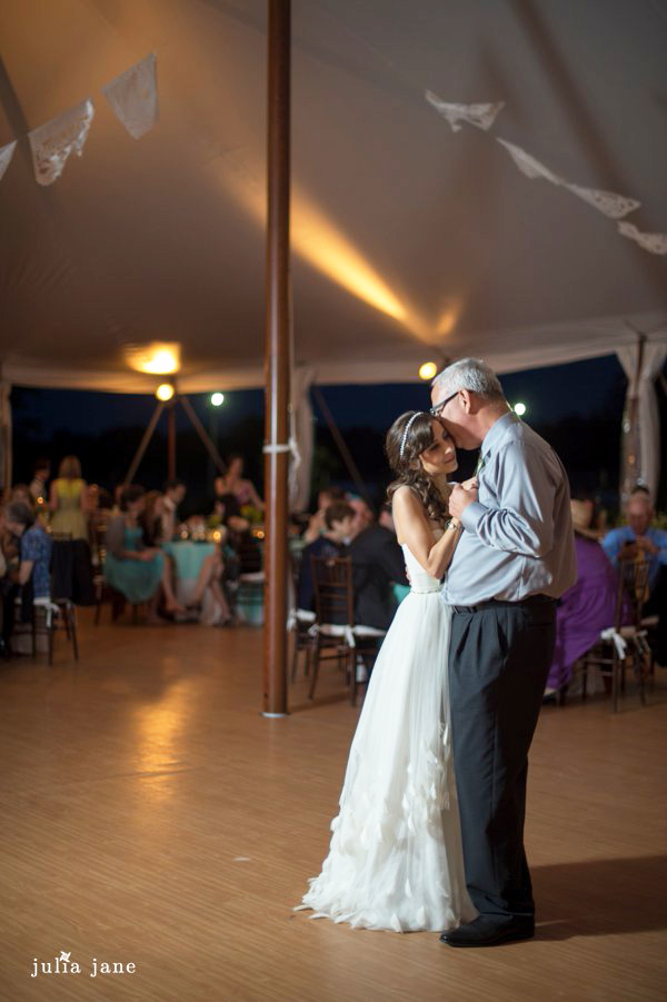 father daughter dance at red maple vineyard
