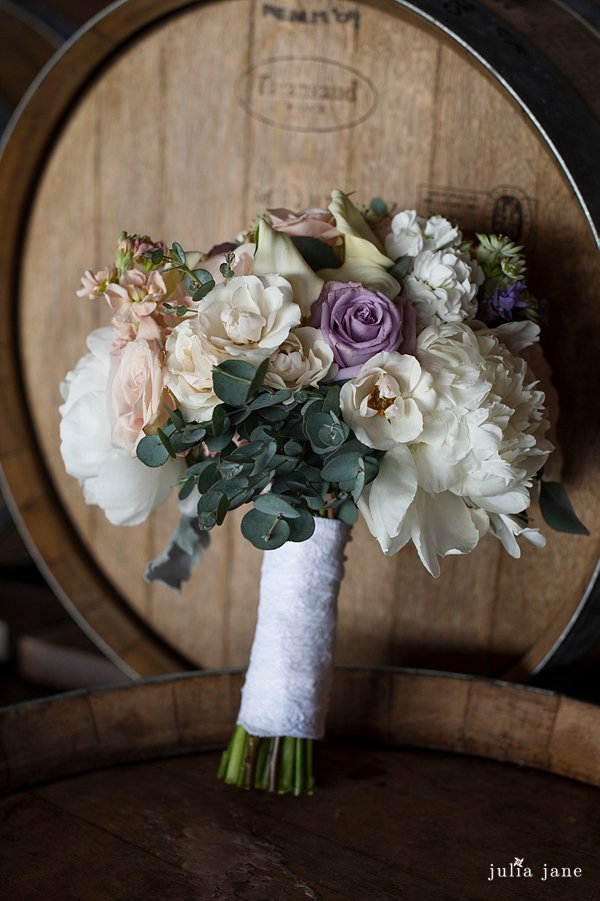 fleurescent flowers bridal bouquet at saltwater farm