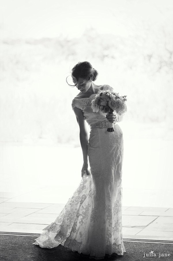 lifestyle wedding photography at saltwater farm