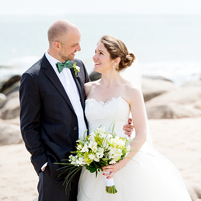Chessy & Peter are married! 
A sneak peek